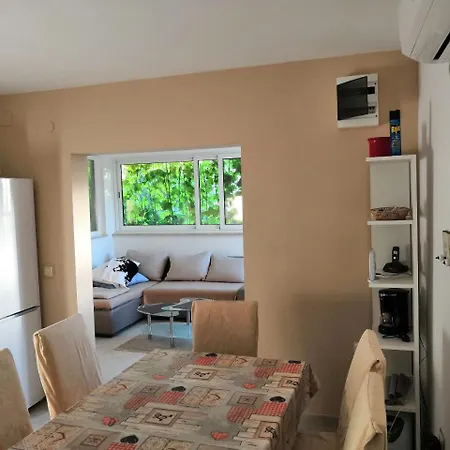Apartment Mira Mali Drvenik